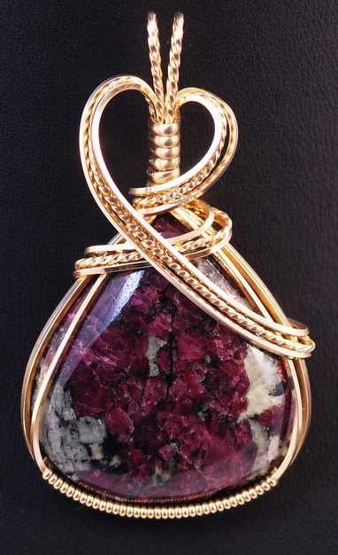 eudialite eudialyte wire wrapped sculpted 14k gold filled cab cabochon pendant jewelry