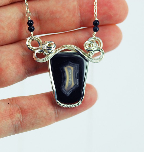 tuxedo agate onyx necklace wire wrapped sculpted sterling silver cab cabochon pendant jewelry
