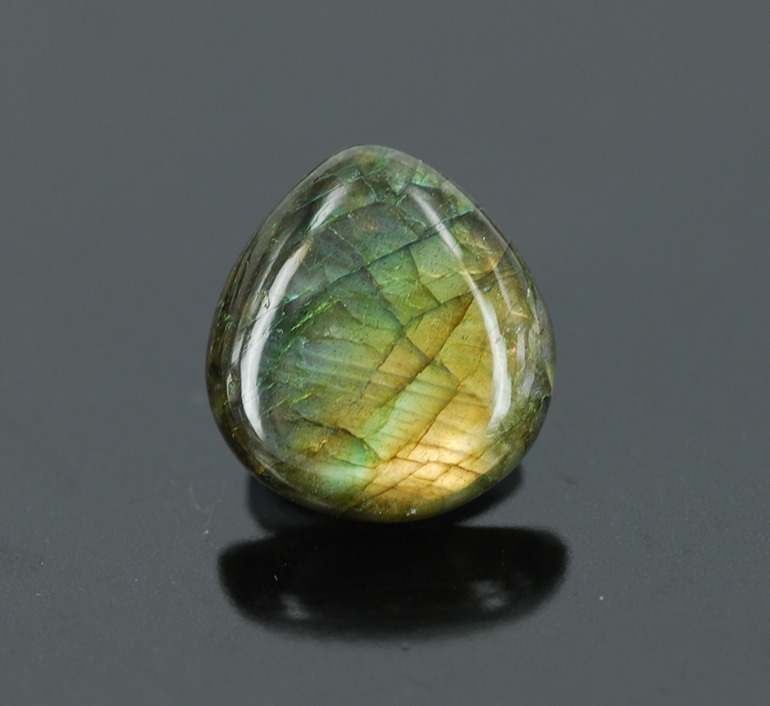 labradorite cabochon